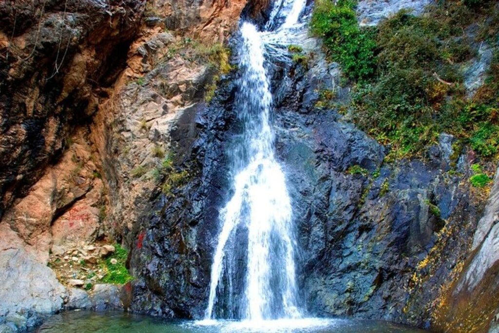 Excursion Privée Vallée de l&rsquo;Ourika : Cascades de Setti Fatma & Déjeuner au Bord de l&rsquo;Eau